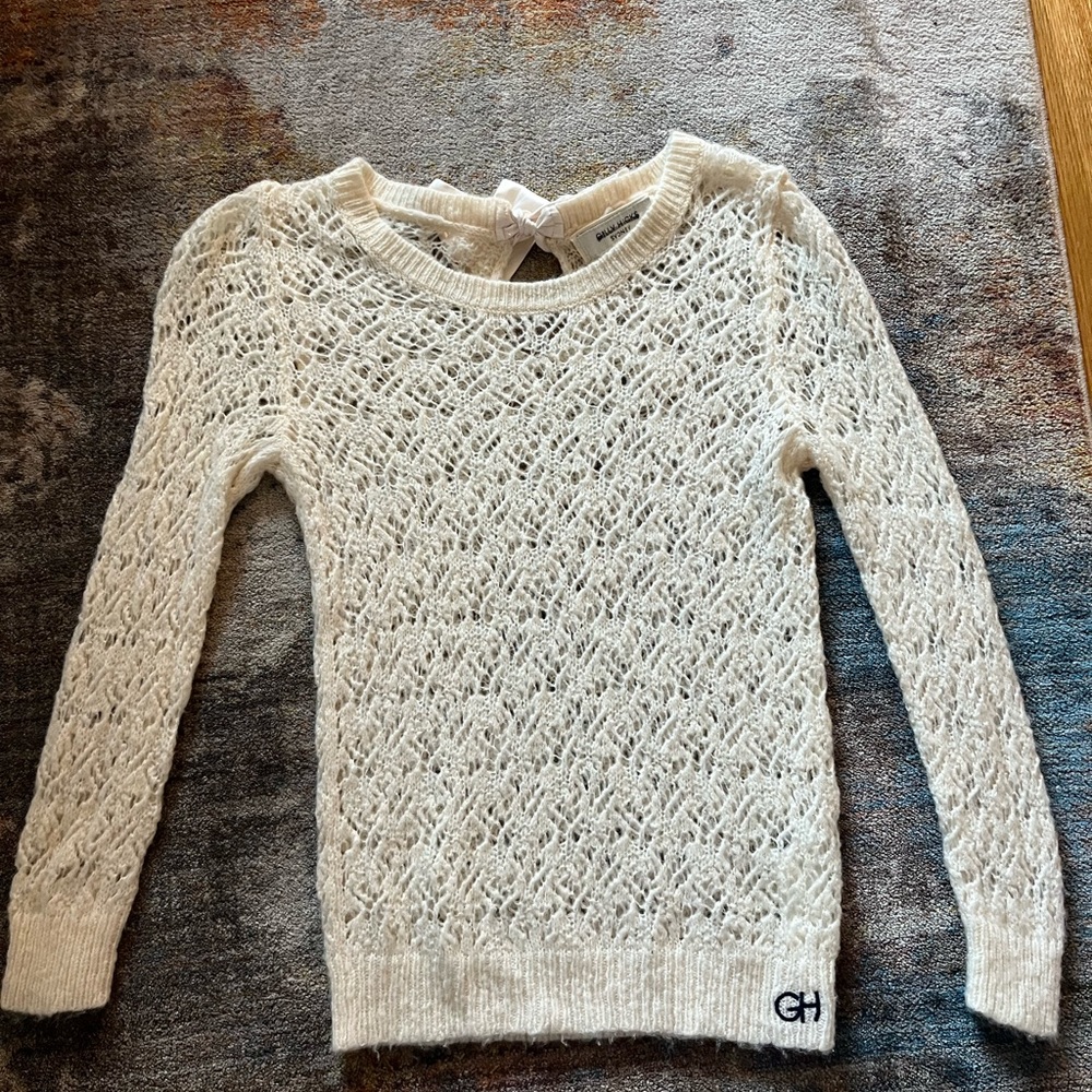 Cream sweater back bow